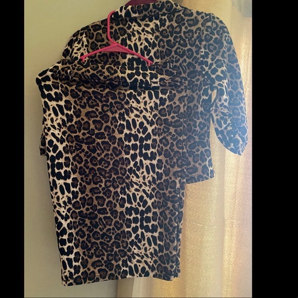 Cheetah 2 piece size Small - Picture 2 of 3